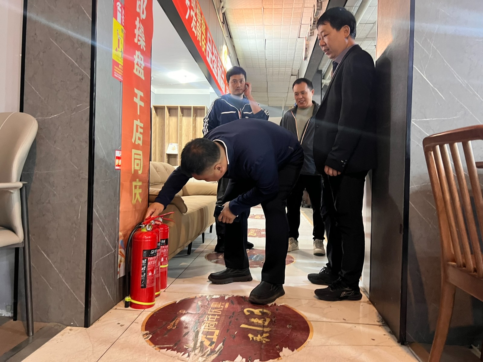 图片3.jpg 图片3.jpg